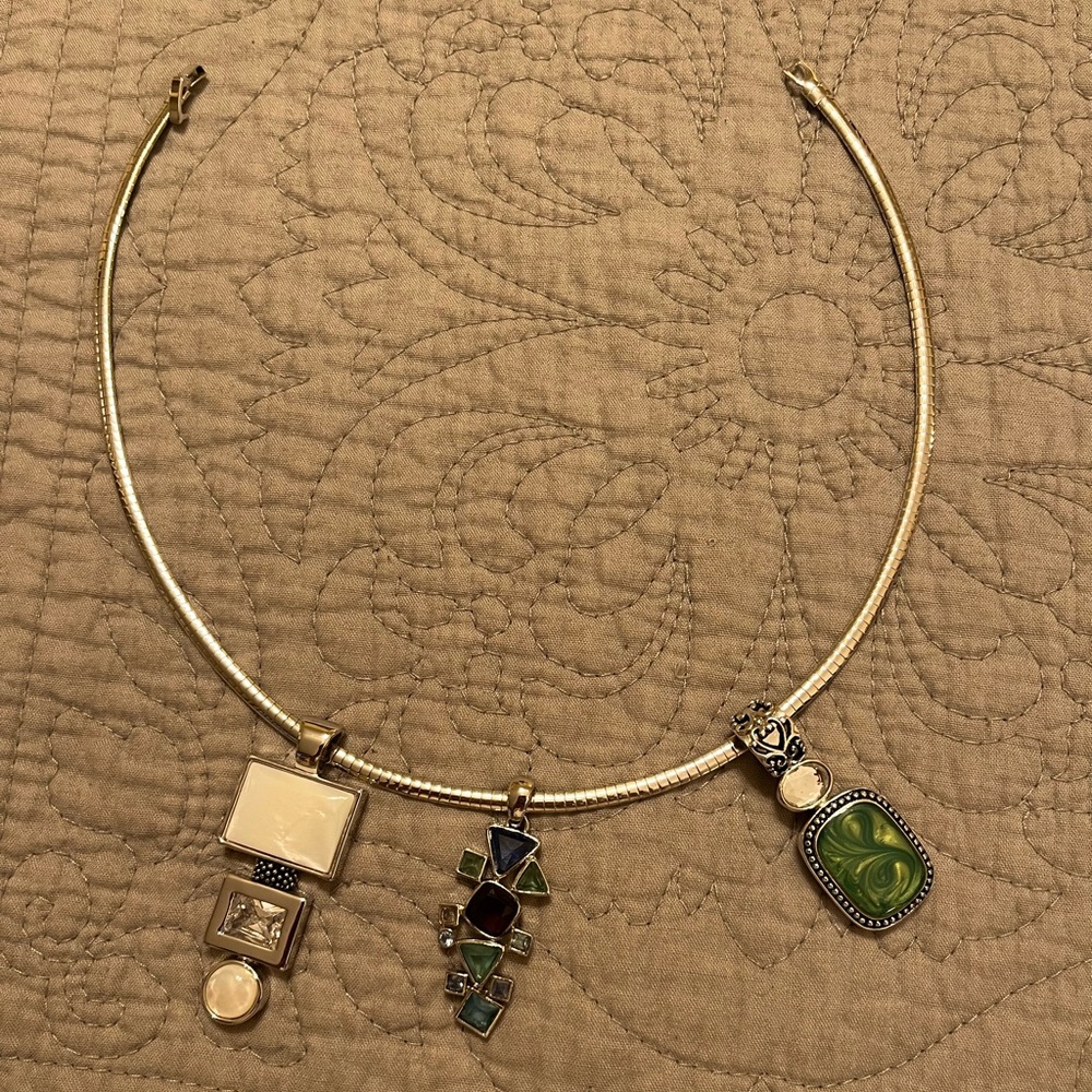 Silver tone 16” choker necklace and lot of 3 charms.